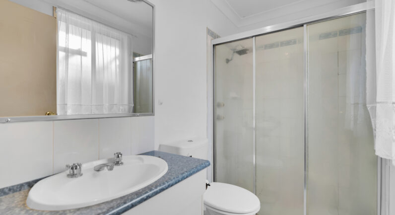 16 William Mannix Avenue, Currans Hill NSW 2567