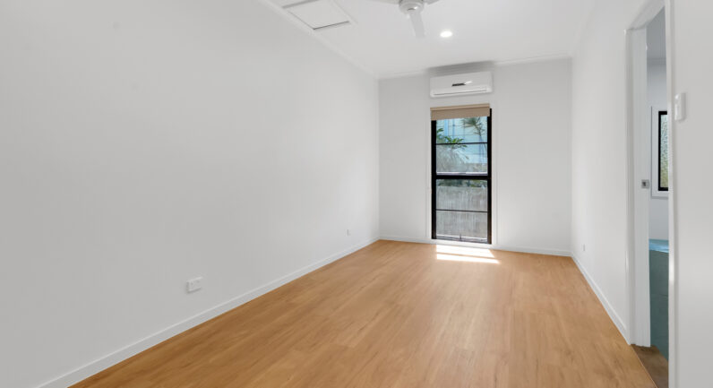 105 Machan Street, Machans Beach QLD 4878