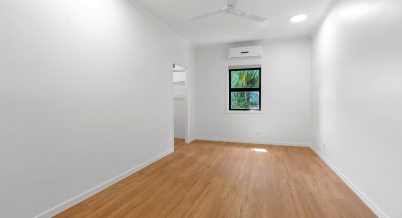 105 Machan Street, Machans Beach QLD 4878
