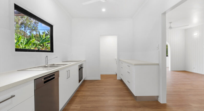 105 Machan Street, Machans Beach QLD 4878