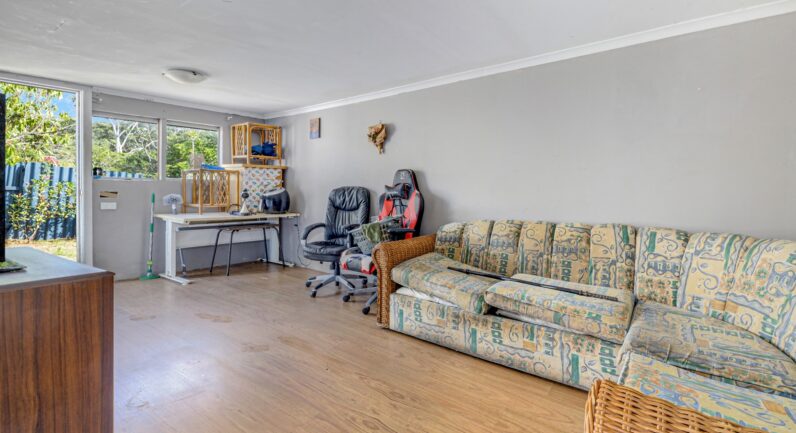 22 Macquarie Street, South Kempsey NSW 2440