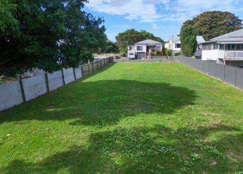 16 Yaelwood Street