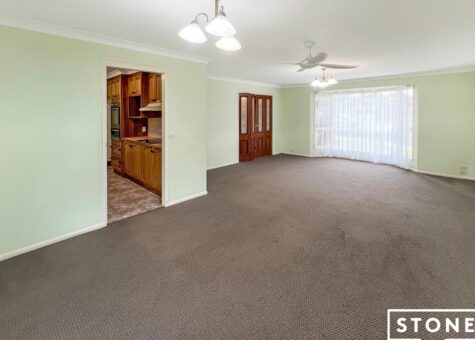 3 Hibbard Close