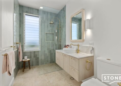 114B Dress Circle