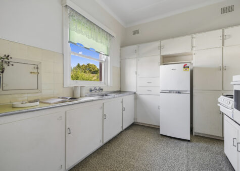 78 Burns Bay Road