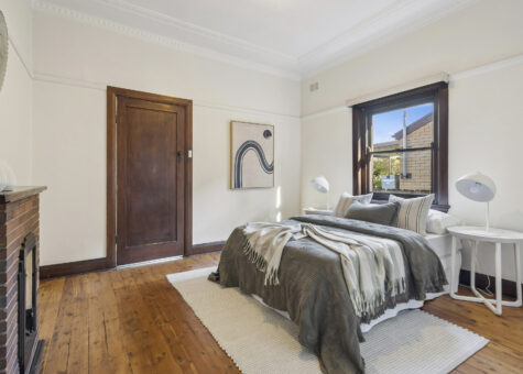 78 Burns Bay Road