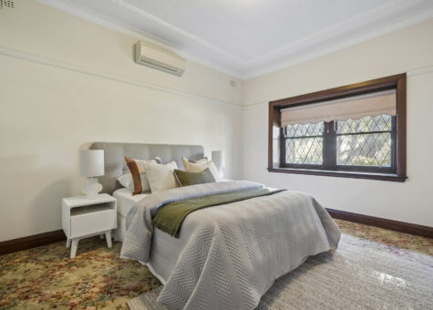 78 Burns Bay Road
