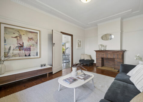 78 Burns Bay Road