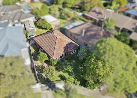 78 Burns Bay Road