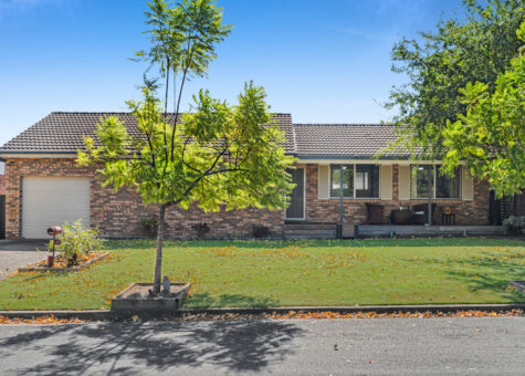 13 & 13a Dawson Avenue