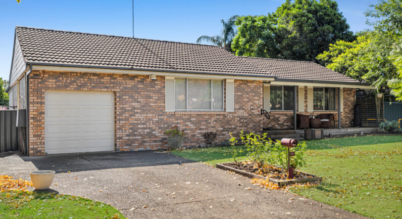 13 & 13a Dawson Avenue, Camden South NSW 2570