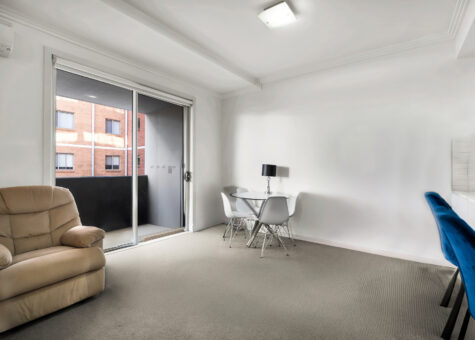 18/3-9 Warby Street