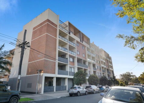 18/3-9 Warby Street