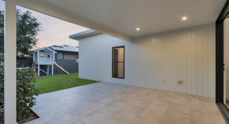 3 Minnamurra Drive, Gregory Hills NSW 2557