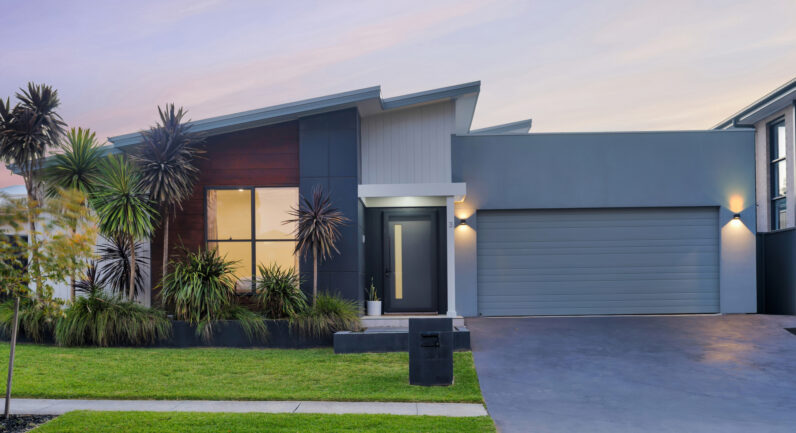 3 Minnamurra Drive, Gregory Hills NSW 2557