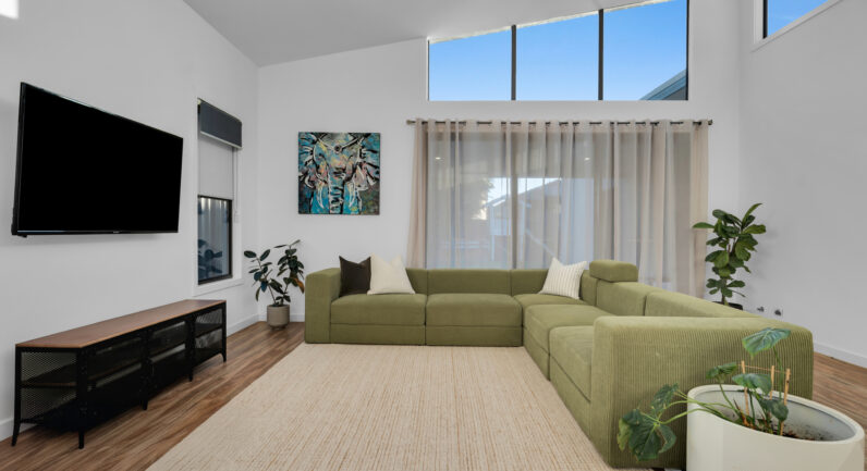 3 Minnamurra Drive, Gregory Hills NSW 2557