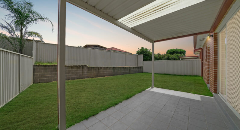 19/221A Waterworth Drive, Mount Annan NSW 2567