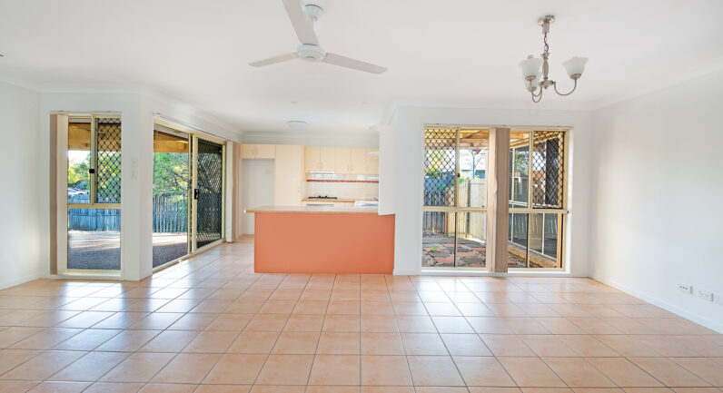 2 Ulysses Street, Kallangur QLD 4503