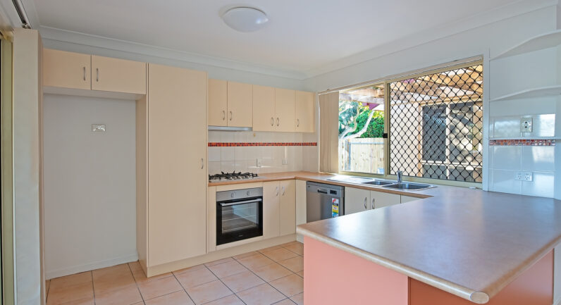 2 Ulysses Street, Kallangur QLD 4503