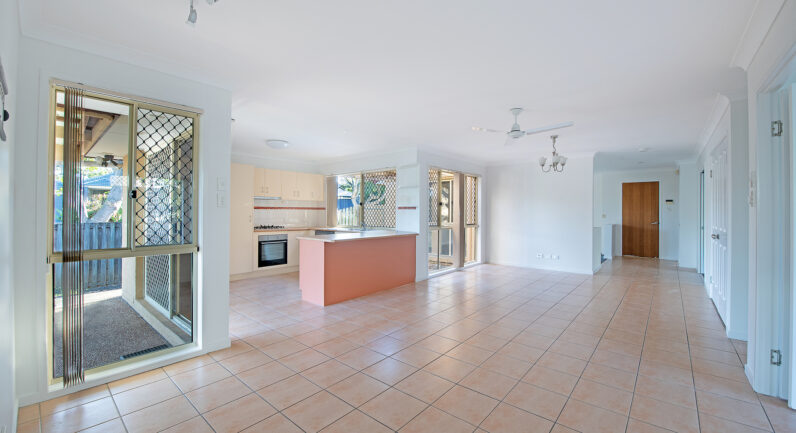2 Ulysses Street, Kallangur QLD 4503