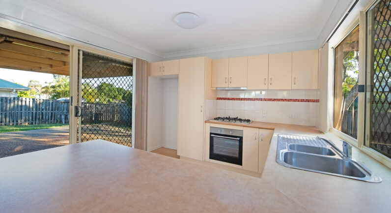 2 Ulysses Street, Kallangur QLD 4503