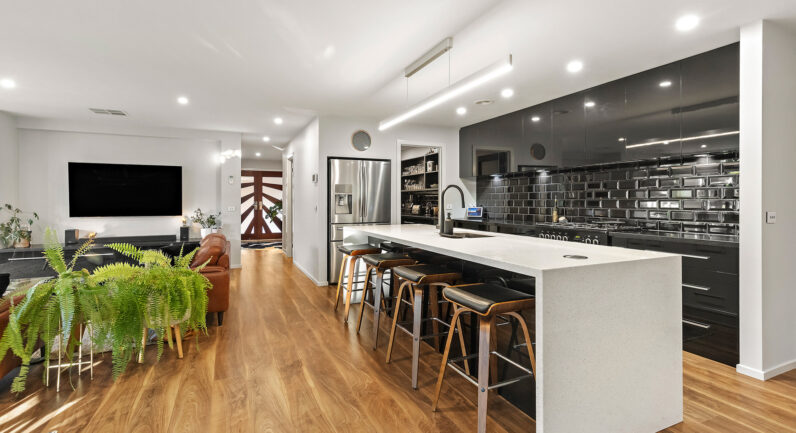 6 Rawlings Street, Lucas VIC 3350