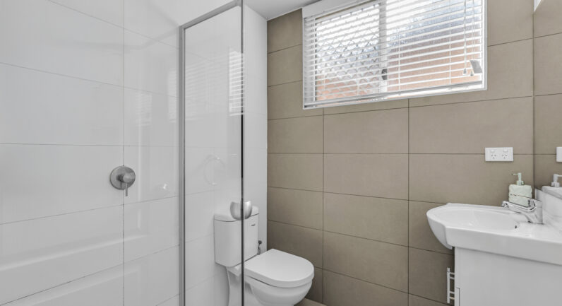 39/221A Waterworth Drive, Mount Annan NSW 2567