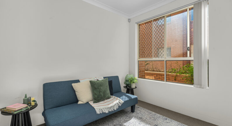 39/221A Waterworth Drive, Mount Annan NSW 2567