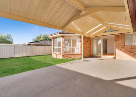15 Moss Place