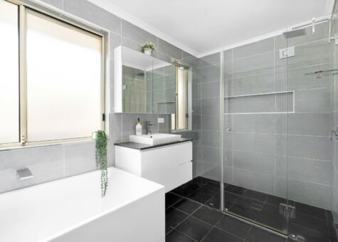 11 Carbasse Crescent