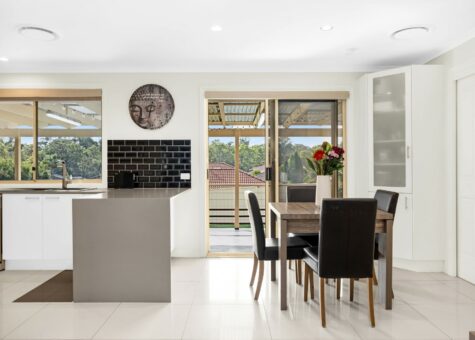 11 Carbasse Crescent