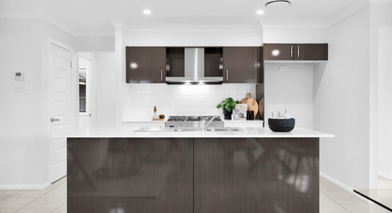 2 Norton Street, Spring Farm NSW 2570