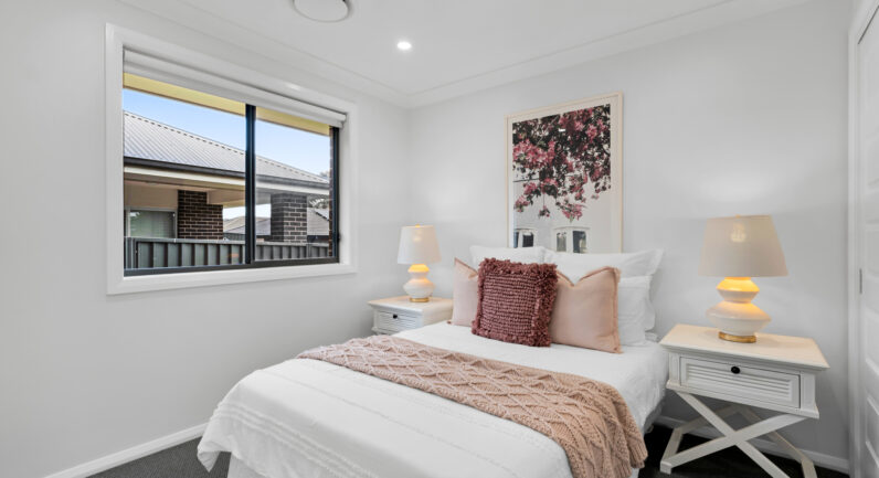 2 Norton Street, Spring Farm NSW 2570