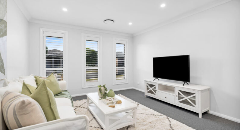 2 Norton Street, Spring Farm NSW 2570