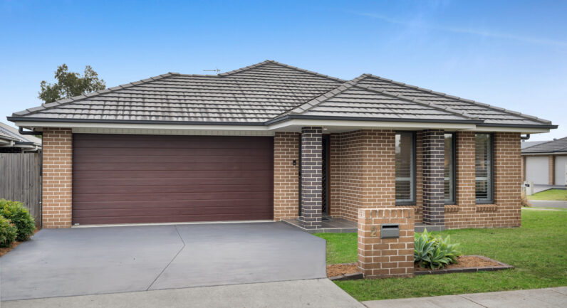 2 Norton Street, Spring Farm NSW 2570