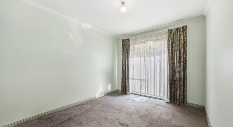 2/521 Sutton Street, Sebastopol VIC 3356