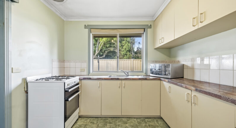2/521 Sutton Street, Sebastopol VIC 3356