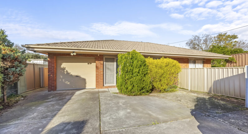 2/521 Sutton Street, Sebastopol VIC 3356