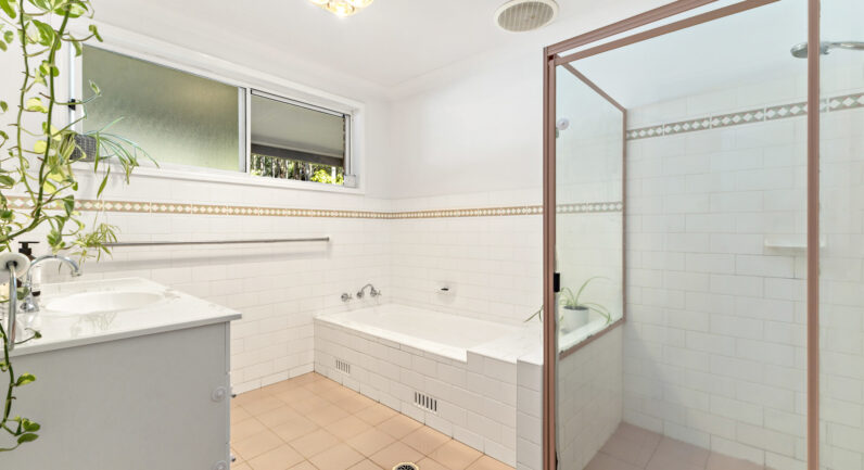 68 Jillalla Drive, King Creek NSW 2446