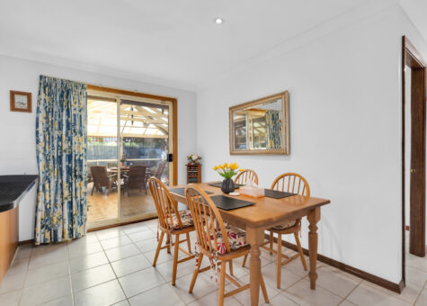 12 Phoenix Place
