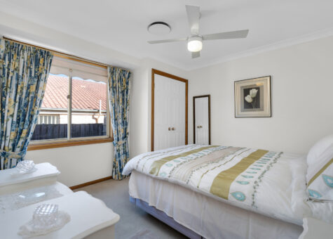 12 Phoenix Place
