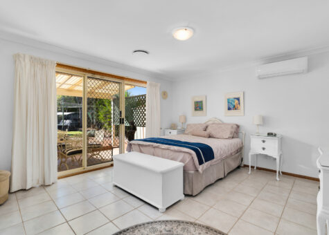 12 Phoenix Place