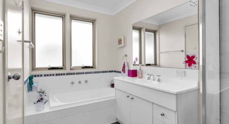 6 Balboa Street, Campbelltown NSW 2560