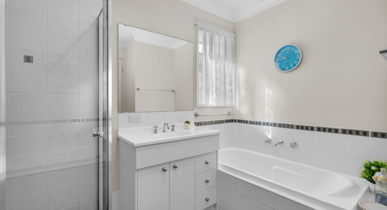 6 Balboa Street, Campbelltown NSW 2560