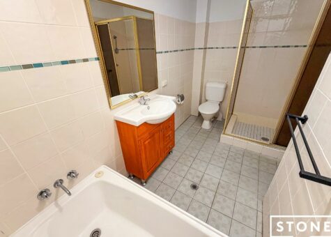 2/256 Harbour Drive