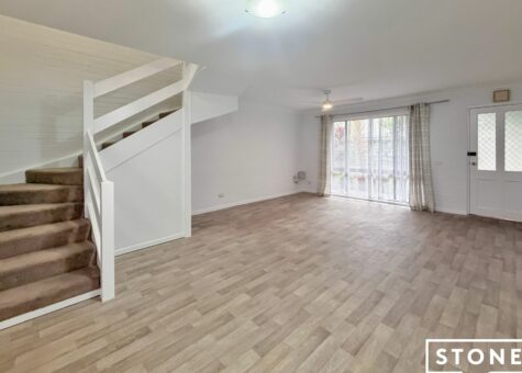 2/256 Harbour Drive