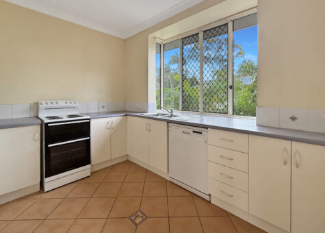 3/6 Hedley Close