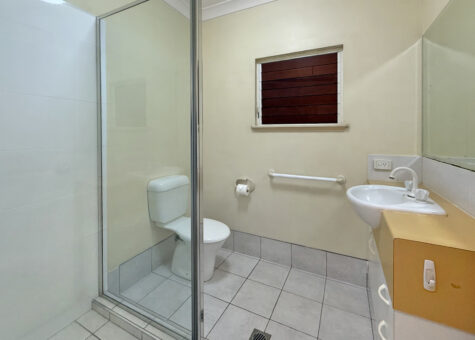 3/6 Hedley Close