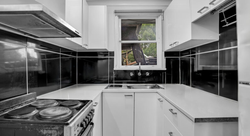 5 Dan Street, Campbelltown NSW 2560