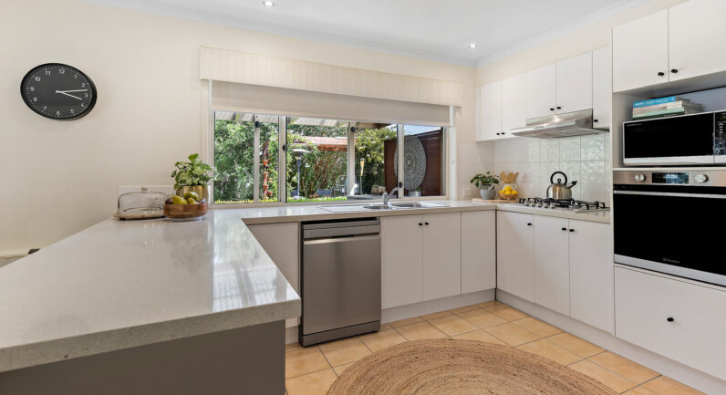 9 Kerry Way, Invermay Park VIC 3350